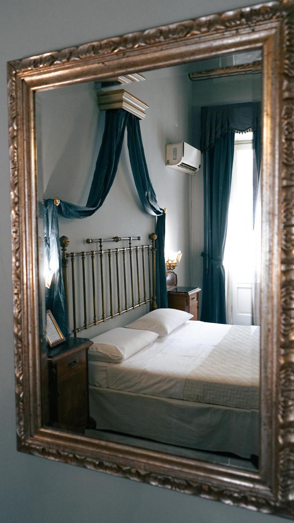 Bed and breakfast Antica Palermo R&B Extérieur photo