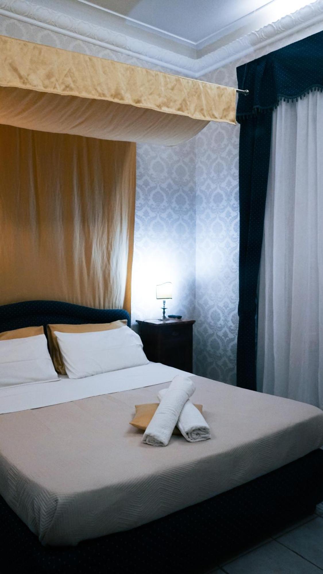 Bed and breakfast Antica Palermo R&B Extérieur photo